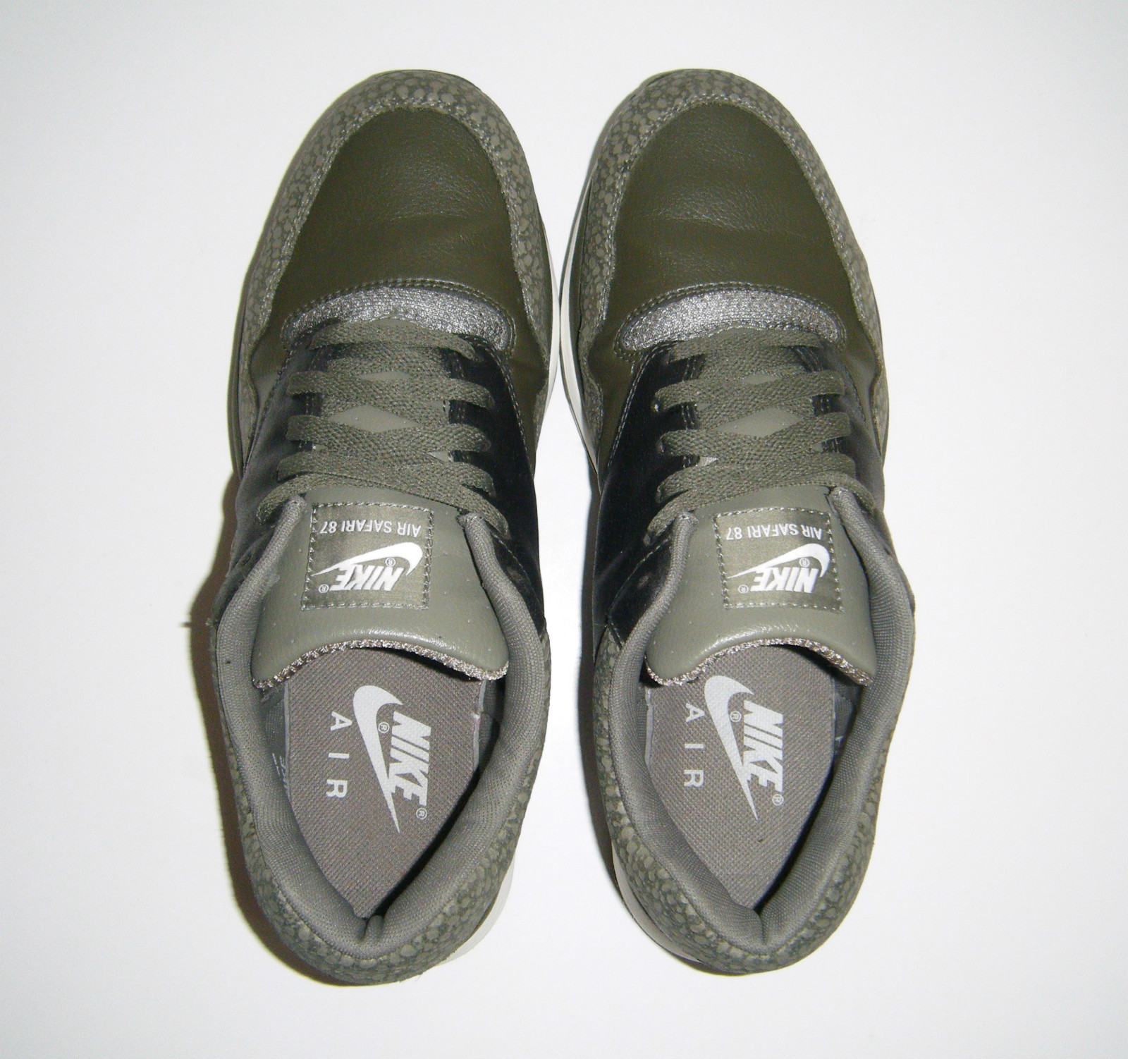 nike-air-safari-le-holiday-2012-sample-09 Nike Air Safari Le Holiday 2012 Sample 09