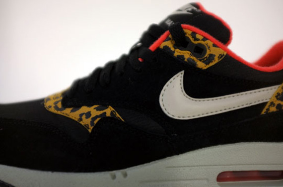 wmns air max 1 leopard