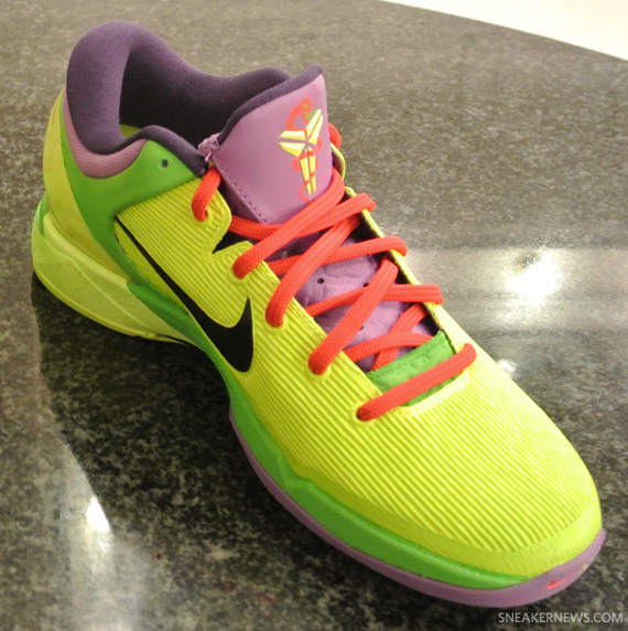 Nike Zoom Kobe VII 'Grinch' Customs By Jason Negron - SneakerNews.com