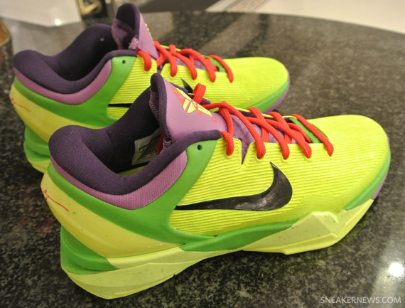 nike zoom kobe vii grinch customs 15