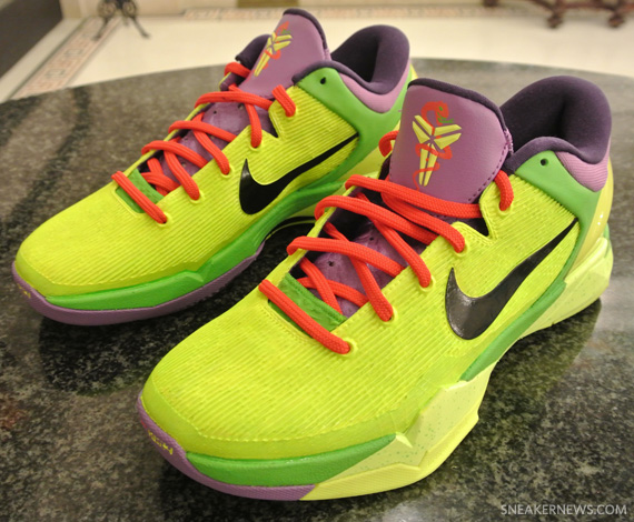 Nike Zoom Kobe VII 'Grinch' Customs By Jason Negron - SneakerNews.com