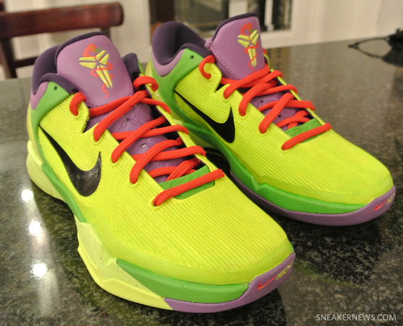Nike Zoom Kobe VII 'Grinch' Customs By Jason Negron - SneakerNews.com