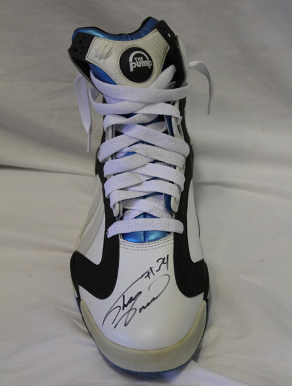 Reebok Shaq Attaq Autographed 8