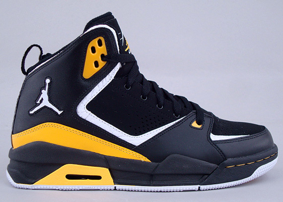 jordan 2 black and yellow