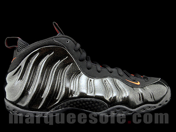 Nike Air Foamposite One Black Red Gold 7