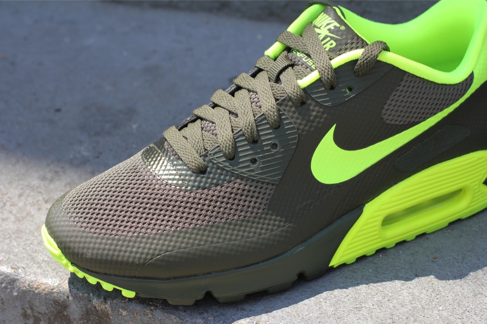 nike-air-max-90-hyperfuse-cargo-khaki-volt-01 Nike Air Max 90 Hyperfuse Cargo Khaki Volt 01