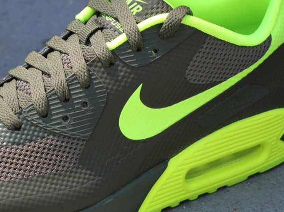 Nike Air Max 90 Hyperfuse – Cargo Khaki – Volt