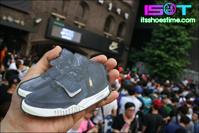 nike-air-yeezy-2-release-recap-55 Nike Air Yeezy 2 Release Recap 55