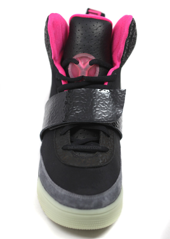 air yeezy black pink