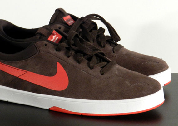 Nike Koston 1 – Baroque Brown – Team Red