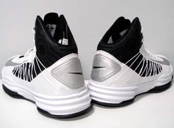 nike lunar hyperdunk white black silver 2