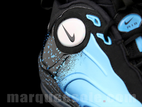 Nike Total Foamposite Max Blue Black Speckle 1