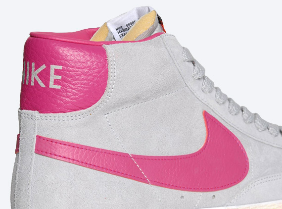 Nike Wmns Blazer High Vntg Grey Pink 1