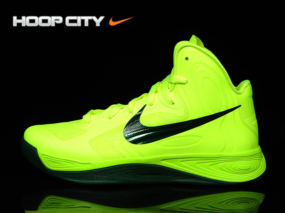 nike hyperdunk neon green