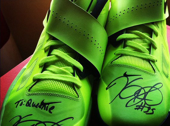 Nike Zoom KD IV – Autographed Pair For Queenie