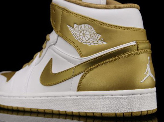 gold air jordan shoes