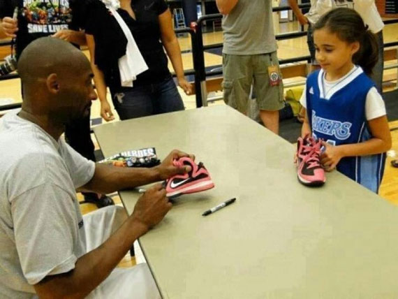 Kobe Bryant Signs Lebron Sneaker 2