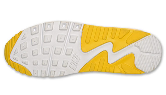 Livestrong X Nike Air Max 90 Hyperfuse Premium 8