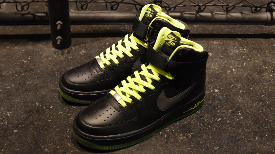 nike-air-force-1-high-black-volt-2 Nike Air Force 1 High Black Volt 2