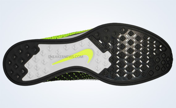 Nike Flyknit Racer Volt Black Sequoia 1