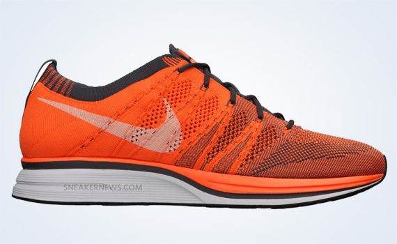 Nike Flyknit Trainer Total Orange Barely Orange Dark Grey