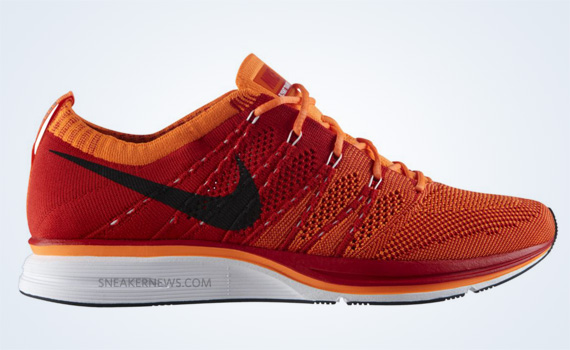 flyknit trainer university red