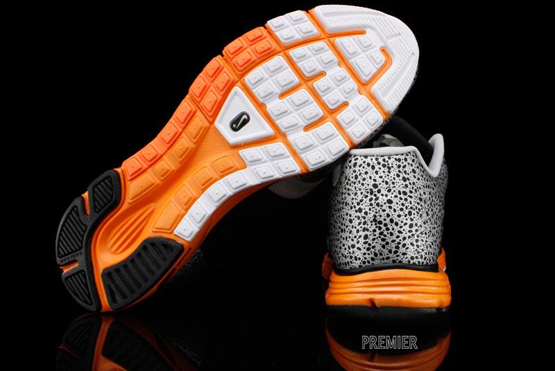 Nike Lunar Safari Fuse Black Anthracite Natural Grey Total Orange 3