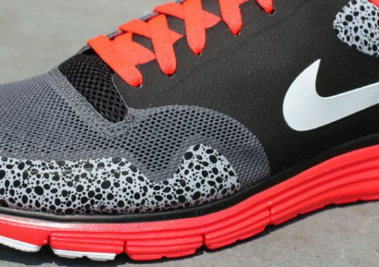 Nike Lunar Safari Fuse+ – Black – Bright Crimson – Dark Grey