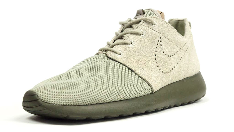 nike-roshe-run-premium-sandtrap-medium-olive-volt-2 Nike Roshe Run Premium Sandtrap Medium Olive Volt 2