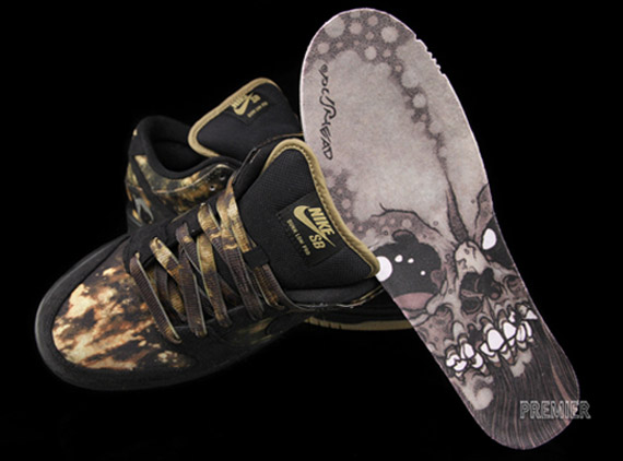 pushead nike sb 2012