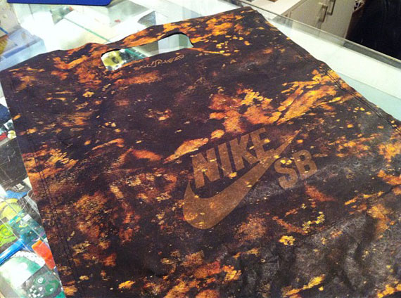 pushead nike sb 2012