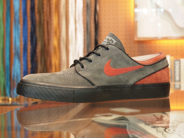 OLYMPUS DIGITAL CAMERA Nike Stefan Janoski Id Samples 2