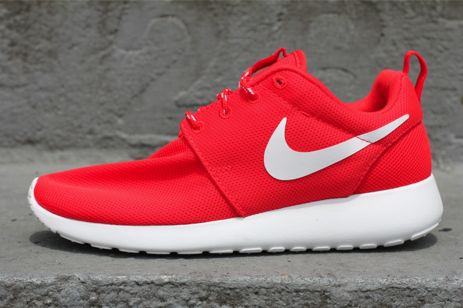 nike-wmns-roshe-run-challenge-red-white-volt-2 Nike Wmns Roshe Run Challenge Red White Volt 2