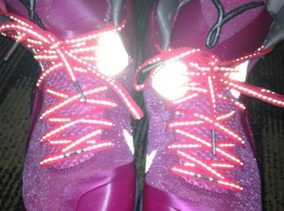 Nike LeBron 9 “Think Pink”