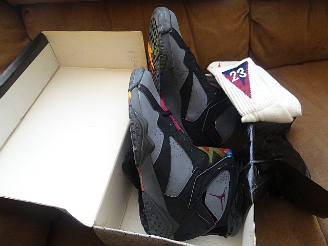 air-jordan-vii-bordeaux-og-with-matching-socks-10 Air Jordan Vii Bordeaux Og With Matching Socks 10