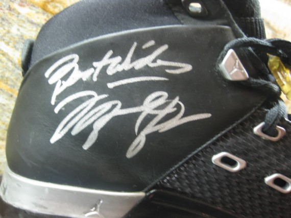 Air Jordan XVII – Game Worn Autographed Michael Jordan Sample