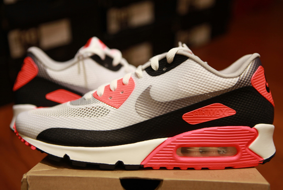 Fortalecer Alicia profundo Nike Air Max 90 Hyperfuse "Infrared" - Release Reminder - SneakerNews.com