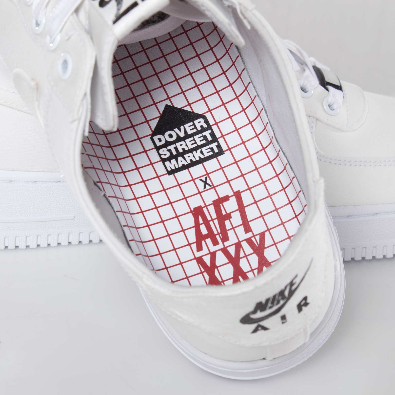 dover-street-market-nike-air-force-1-low-updated-release-info-12 Dover Street Market Nike Air Force 1 Low Updated Release Info 12