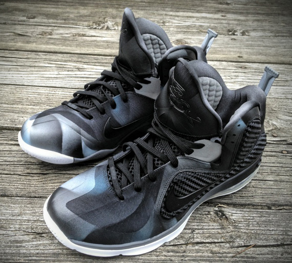 nike lebron 9 dark knight customs 31