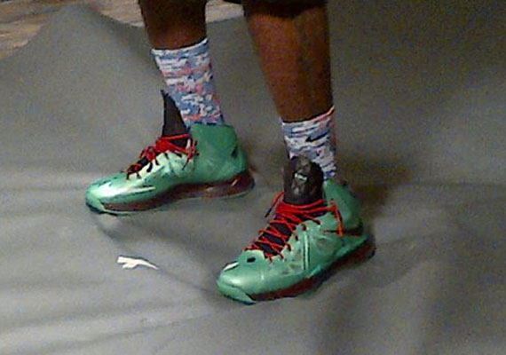 lebron x jade