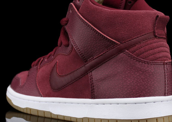 Nike Sb Dunk High Pro Team Red Filbert Available 1