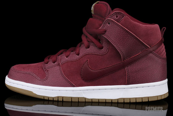 Nike SB Dunk High – Team Red – Filbert | Available - SneakerNews.com