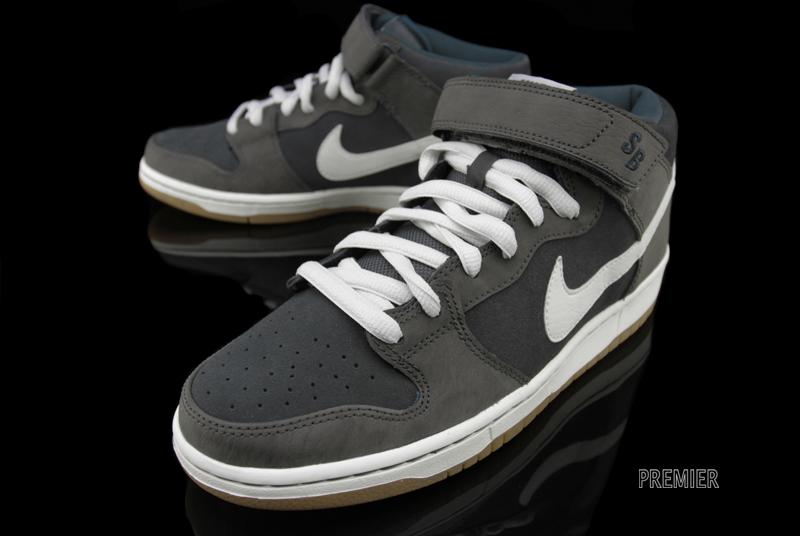 Nike Sb Dunk Mid Midnight Fog Available 05