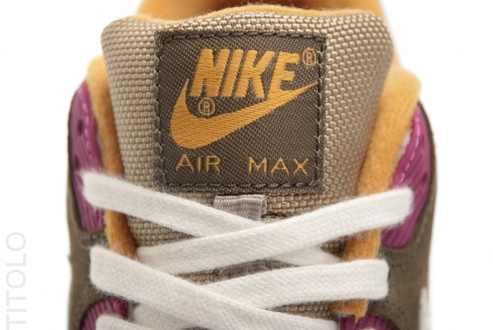 Nike Wmns Air Max 90 Bamboo Sail Medium Olive Black 3