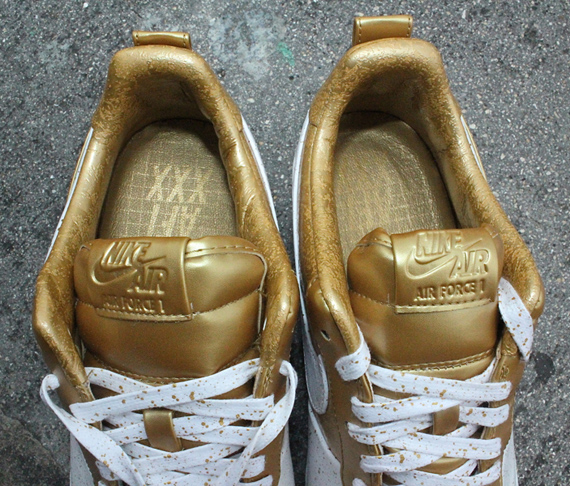 air force 1 gold medal