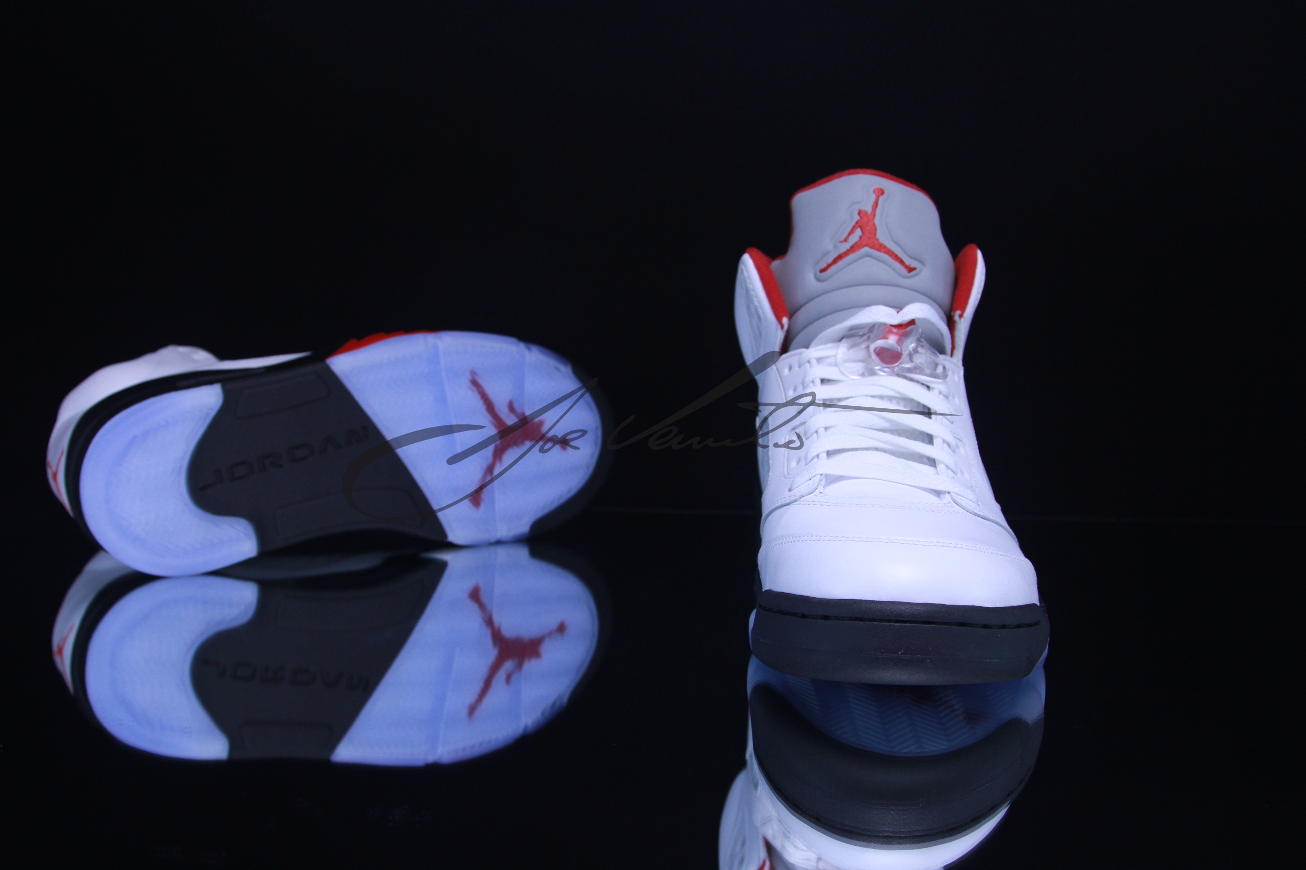 air-jordan-5-white-black-fire-red-new-images-3 Air Jordan 5 White Black Fire Red New Images 3