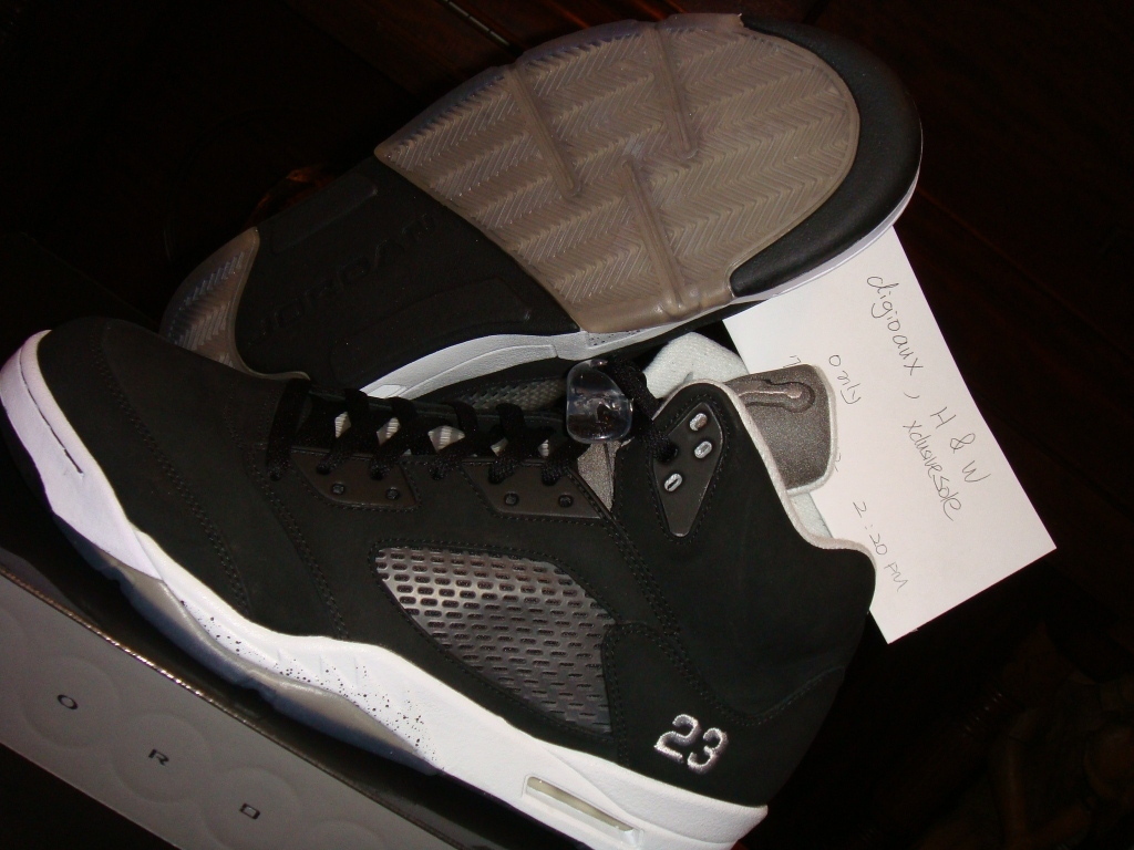 air-jordan-v-black-white-unreleased-sample-11 Air Jordan V Black White Unreleased Sample 11