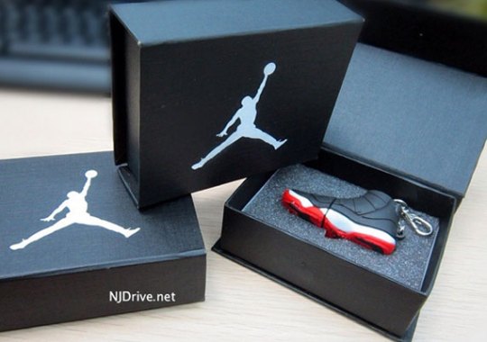 Air Jordan XI “Bred” USB Keychain