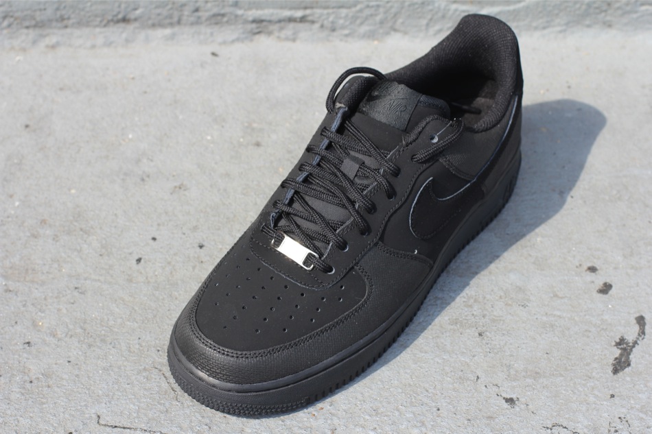 Nike Air Force 1 Low Black Nubuck 02