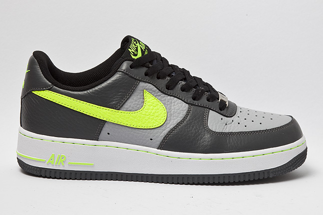 nike-air-force-1-low-grey-black-volt-1 Nike Air Force 1 Low Grey Black Volt 1